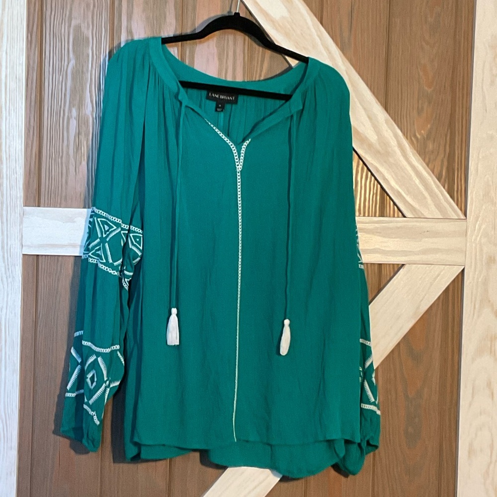 Lane Bryant Teal Blouse with White Embroidery P2P 32” Length 27”. SIZE 24 NWT - Picture 2 of 6
